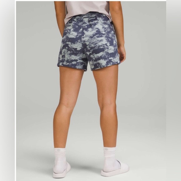 Lululemon Loungeful High-Rise Short 4" in Heritage Camo Wash WP Blue Multi - Picture 3 of 7